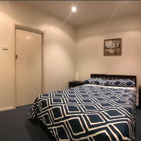 Malvern Backpackers Мелбърн Екстериор снимка